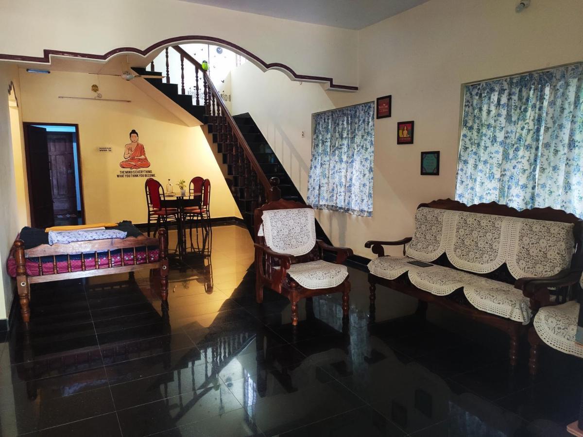 Happy Buddha Homestay Varkala Esterno foto