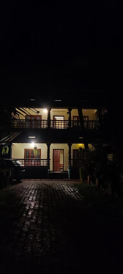 Happy Buddha Homestay Varkala Esterno foto